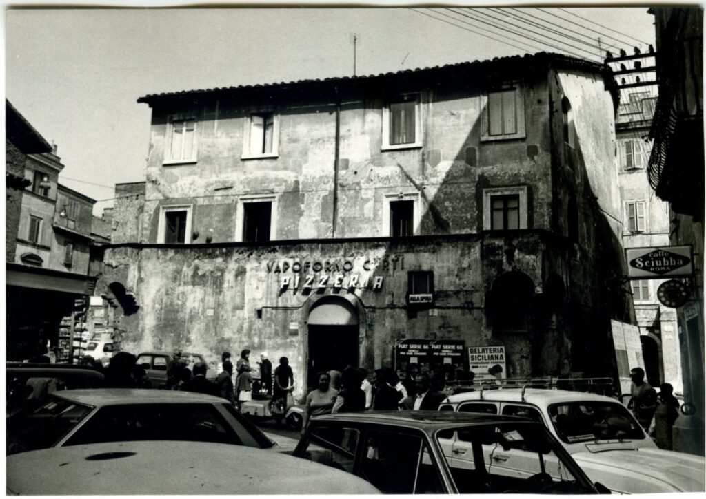 Piazza Palatina, 19 maggio 1982, foto Roberto Borgia.
